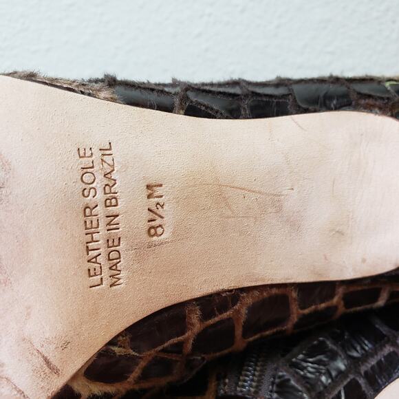 Carole Little Women's 8.5 Pointed Toe Pump Heel Booties Brown Textured Leather - Picture 9 of 11